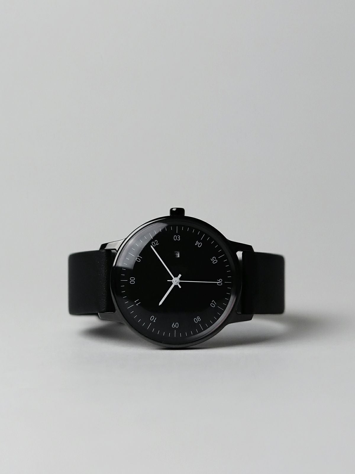 SK01 / SS BLACK MIRROR FINISH / BLACK DIAL / BLACK SHEEP SKIN