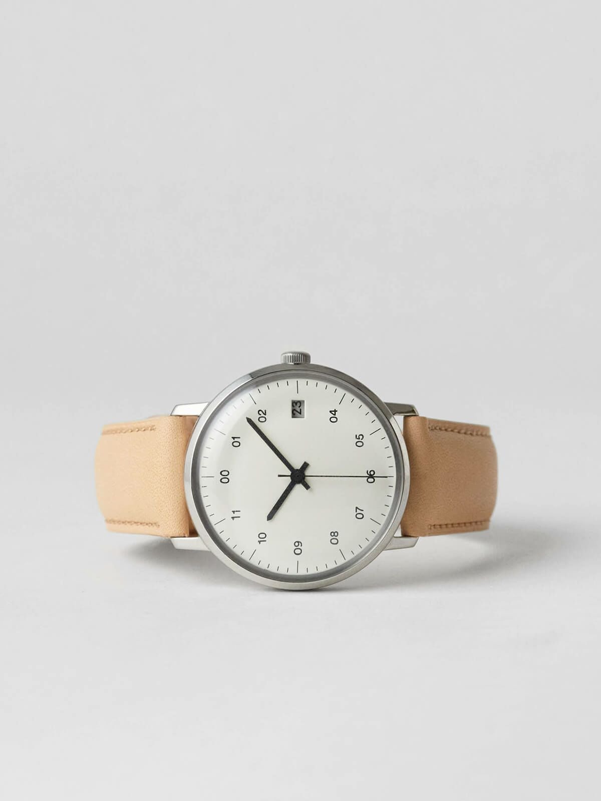 SK02 / SS SILVER MIRROR FINISH / WHITE DIAL / NUME LEATHER
