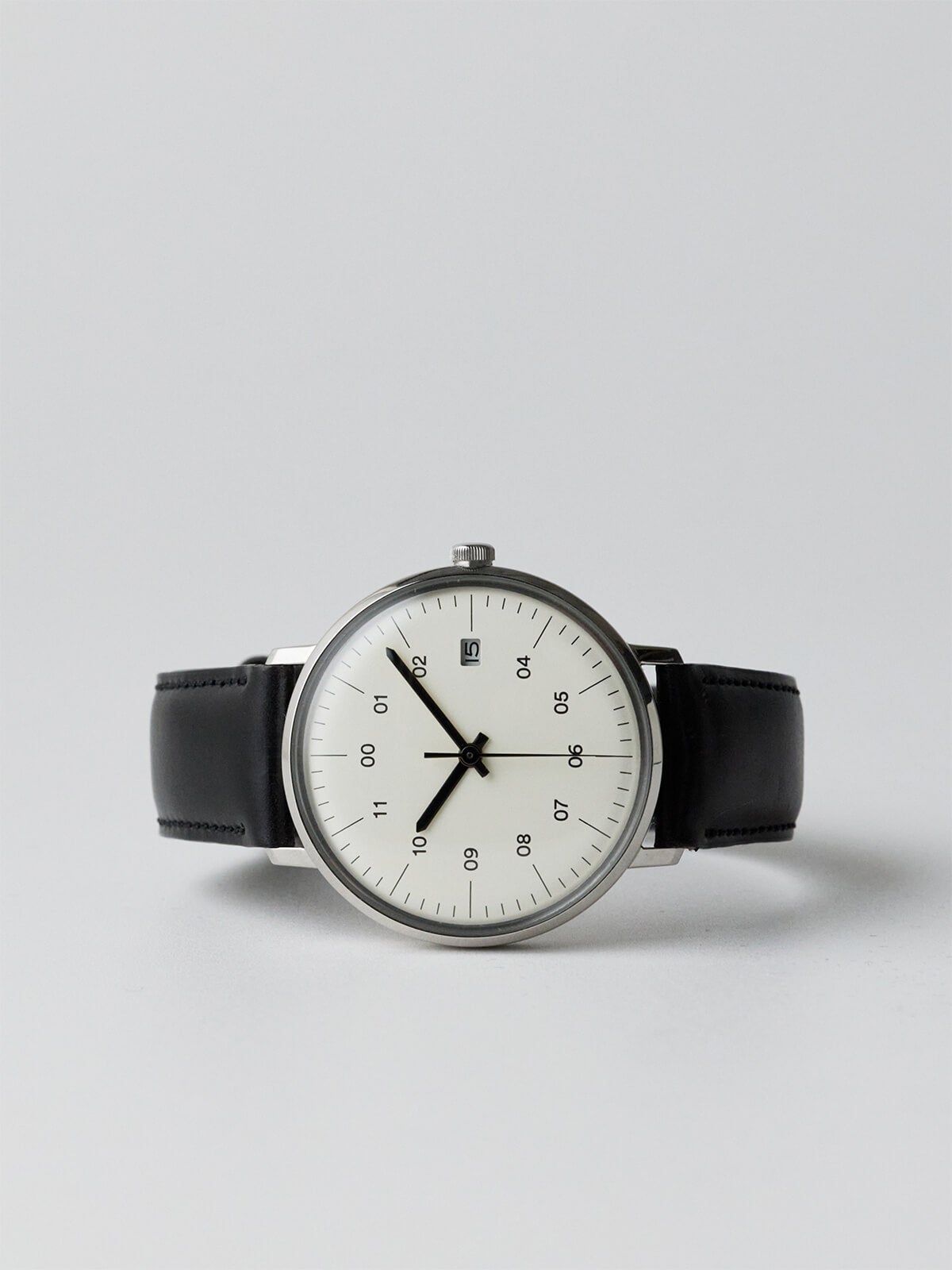 先行予約］SK02-38mm / SS SILVER MIRROR FINISH / WHITE DIAL / BLACK